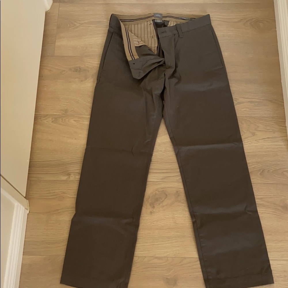 Gap chinos
